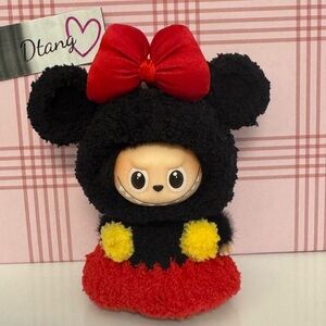 Labubu v4 Minnie outfit